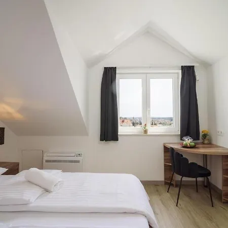 With A Parking Space - 24051 3*