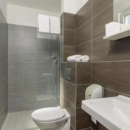 With A Parking Space - 24051 3*